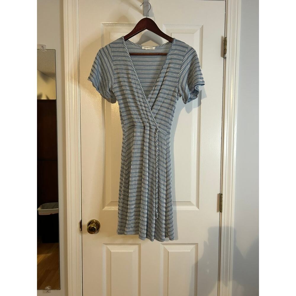 Caution To The Wind Wrap Dress Womens Small Blue Textured Knit Short Sleeve Mini